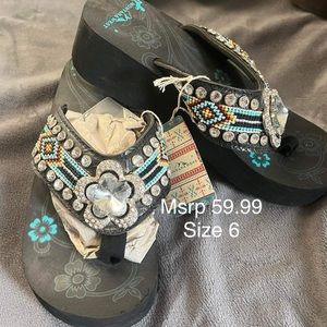 NWT Montana west flip flop sandal